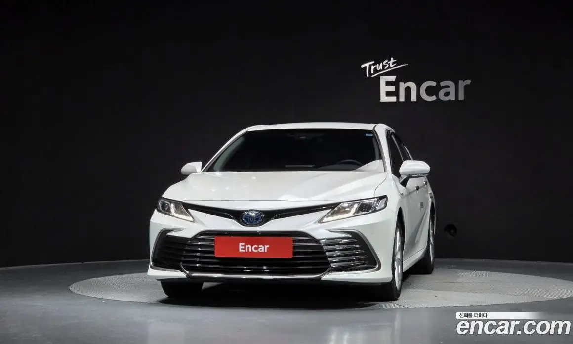 Toyota Camry 2024 2.5 автомат (гидро), фото 3
