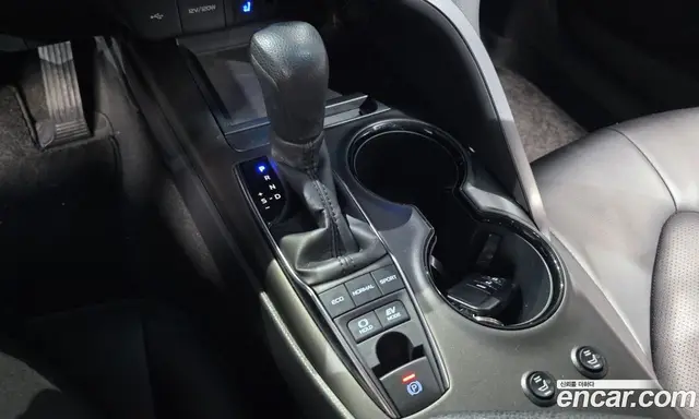 Toyota Camry 2024 2.5 автомат (гидро), миниатюра 9