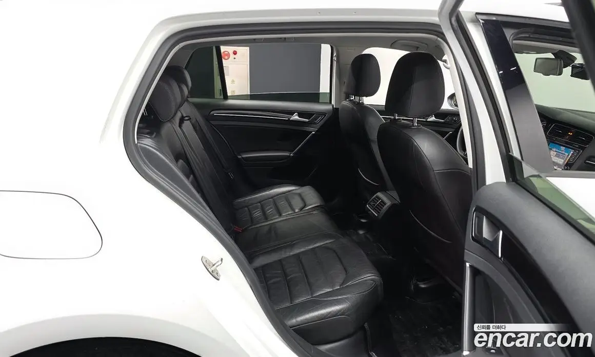 Volkswagen Golf 2015 2.0 автомат (гидро), фото 12 Volkswagen Golf 2015 2.0 автомат (гидро), фото 12