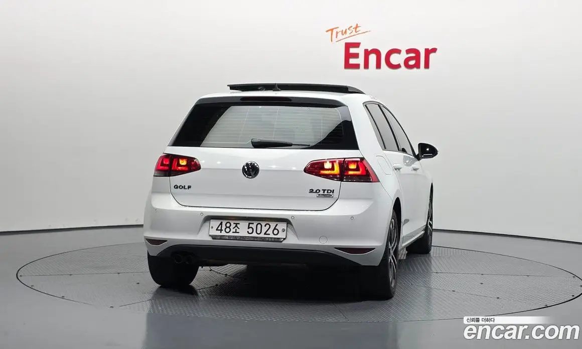 Volkswagen Golf 2015 2.0 автомат (гидро), фото 4 Volkswagen Golf 2015 2.0 автомат (гидро), фото 4