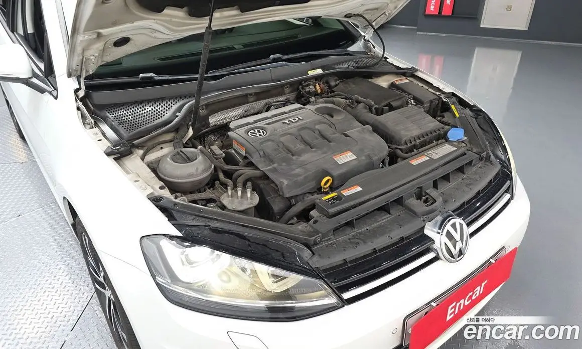 Volkswagen Golf 2015 2.0 автомат (гидро), фото 6 Volkswagen Golf 2015 2.0 автомат (гидро), фото 6