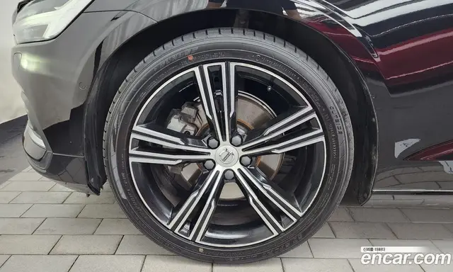Volvo S60 2019 2.0 автомат (гидро), миниатюра 5 Volvo S60 2019 2.0 автомат (гидро), миниатюра 5