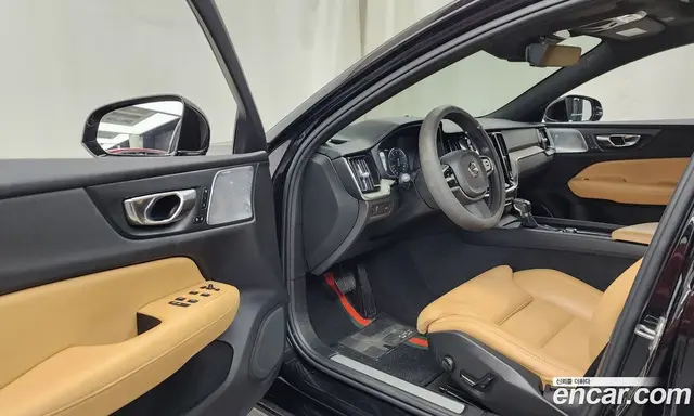 Volvo S60 2019 2.0 автомат (гидро), миниатюра 10 Volvo S60 2019 2.0 автомат (гидро), миниатюра 10