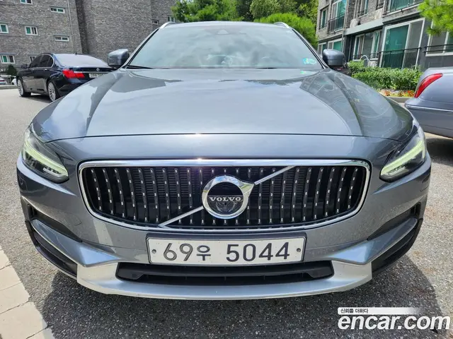 Volvo V90, 2018, 74 000 км