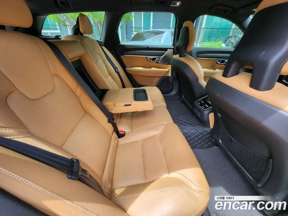 Volvo V90 2018 2.0 автомат (гидро), фото 13 Volvo V90 2018 2.0 автомат (гидро), фото 13