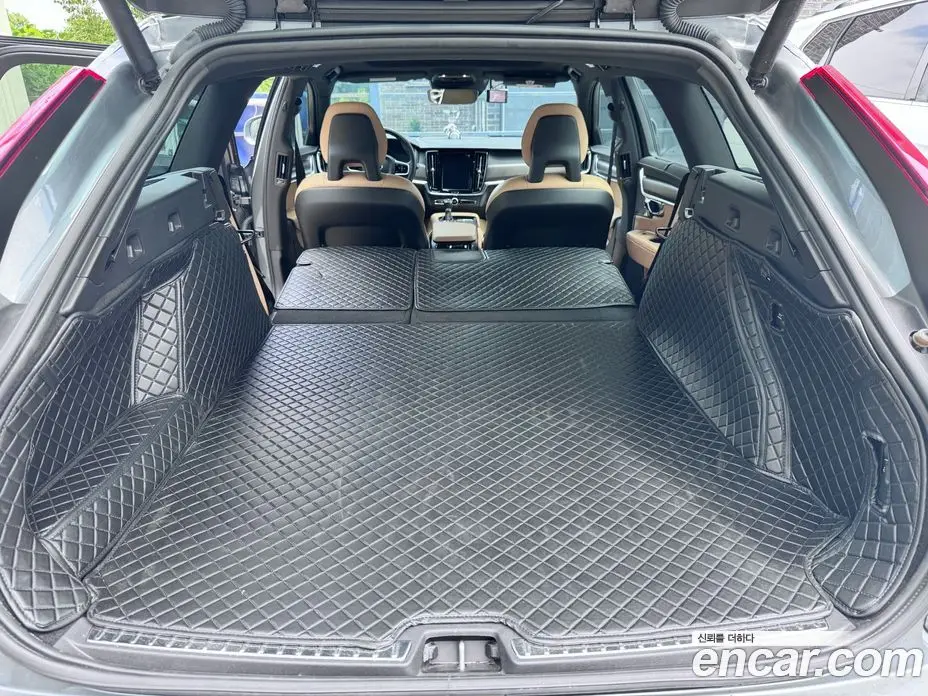 Volvo V90 2018 2.0 автомат (гидро), фото 18 Volvo V90 2018 2.0 автомат (гидро), фото 18