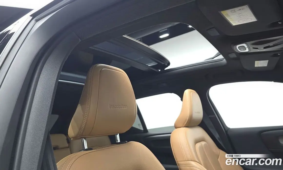 Volvo XC40 2019 2.0 автомат (гидро), фото 15 Volvo XC40 2019 2.0 автомат (гидро), фото 15