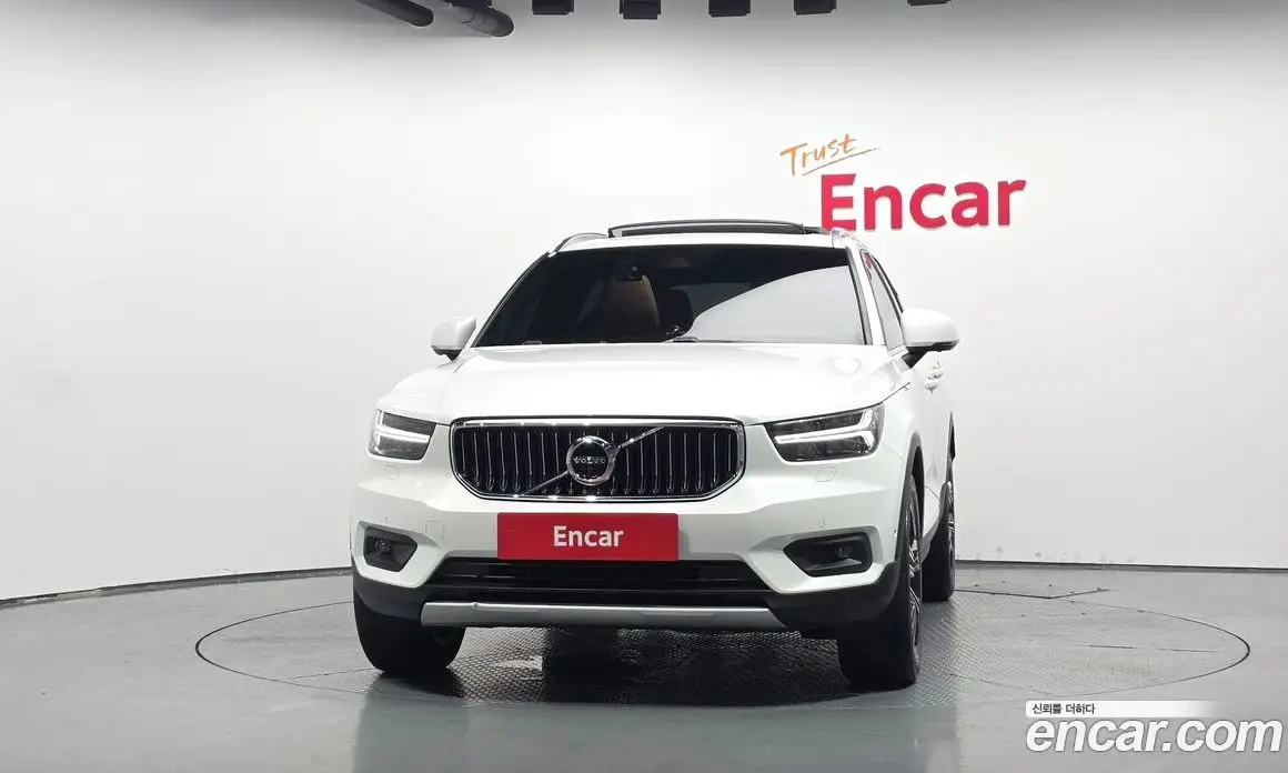 Volvo XC40 2019 2.0 автомат (гидро), фото 3 Volvo XC40 2019 2.0 автомат (гидро), фото 3