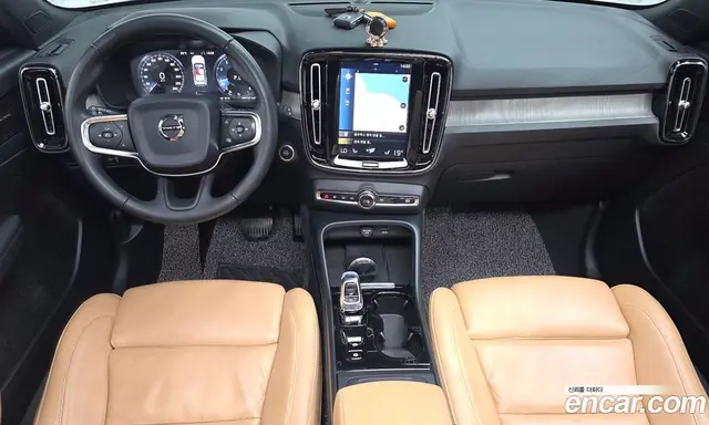 Volvo XC40 2019 2.0 автомат (гидро), миниатюра 7 Volvo XC40 2019 2.0 автомат (гидро), миниатюра 7