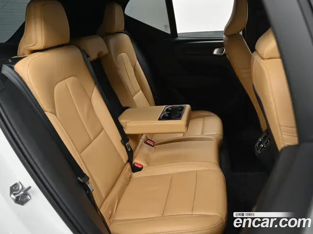 Volvo XC40 2020 2.0 автомат (гидро), миниатюра 12