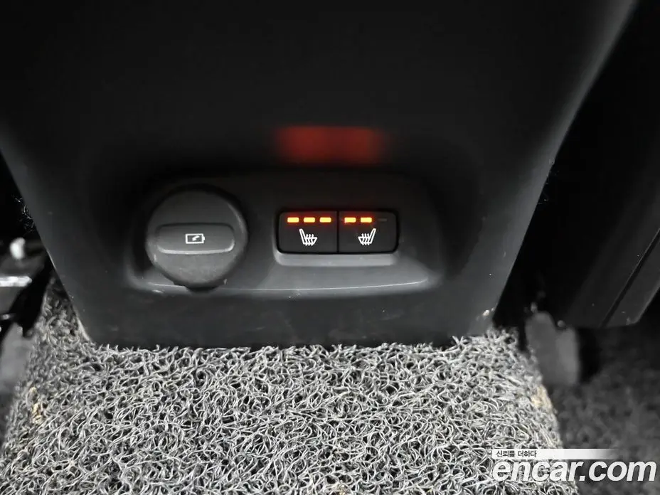 Volvo XC40 2020 2.0 автомат (гидро), фото 16