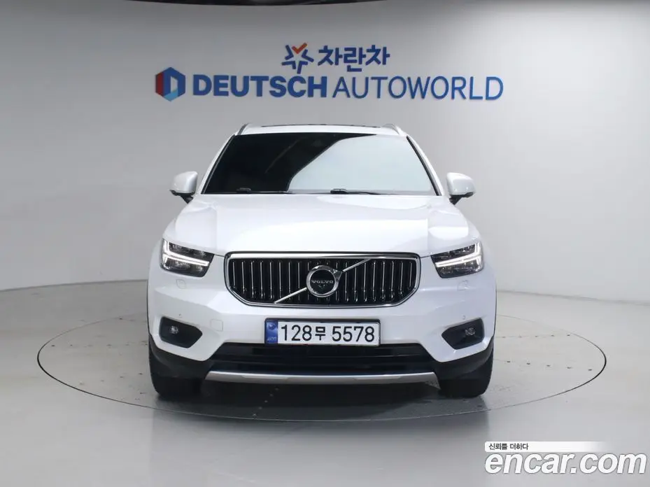 Volvo XC40 2020 2.0 автомат (гидро), фото 4