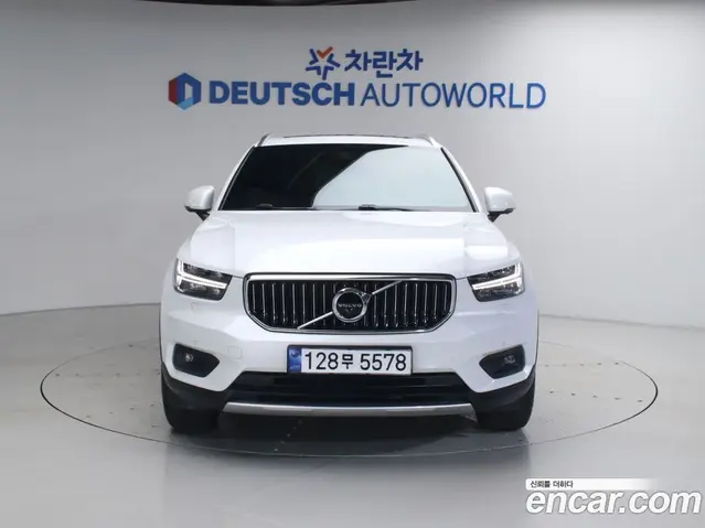 Volvo XC40 2020 2.0 автомат (гидро), миниатюра 4