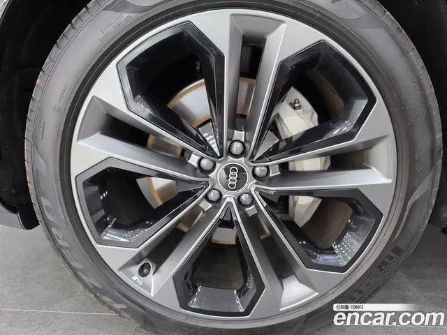 Audi Q7 2026 3.0 автомат (гидро), миниатюра 5 Audi Q7 2026 3.0 автомат (гидро), миниатюра 5