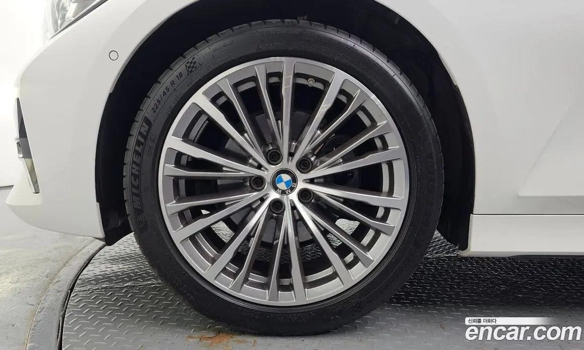 BMW 3 серия 2021 2.0 автомат (гидро), фото 5