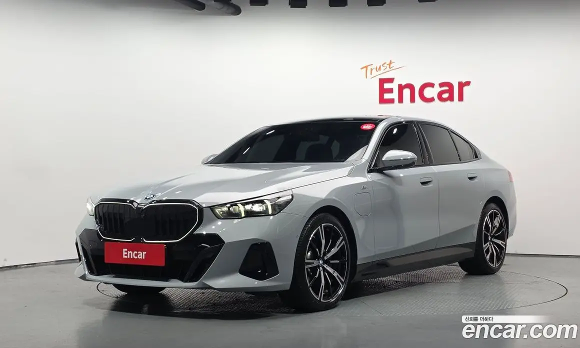 BMW 5 серия 2025 2.0 автомат (гидро), фото 1 BMW 5 серия 2025 2.0 автомат (гидро), фото 1