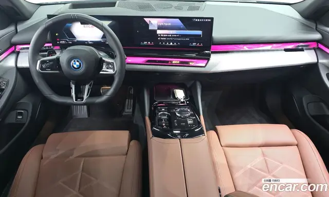 BMW 5 серия 2025 2.0 автомат (гидро), миниатюра 7 BMW 5 серия 2025 2.0 автомат (гидро), миниатюра 7