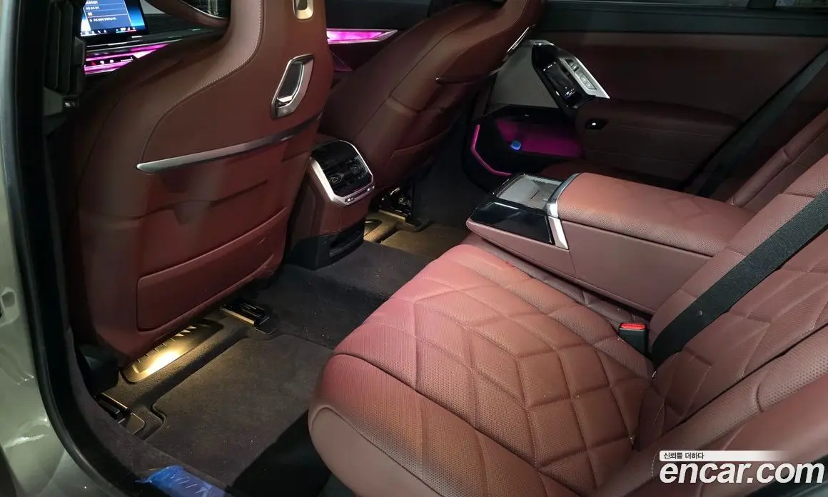 BMW 7 серия 2025 3.0 автомат (гидро), фото 15