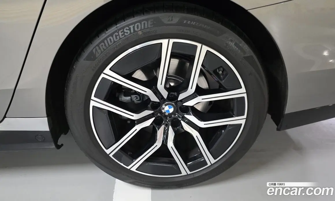 BMW 7 серия 2025 3.0 автомат (гидро), фото 16