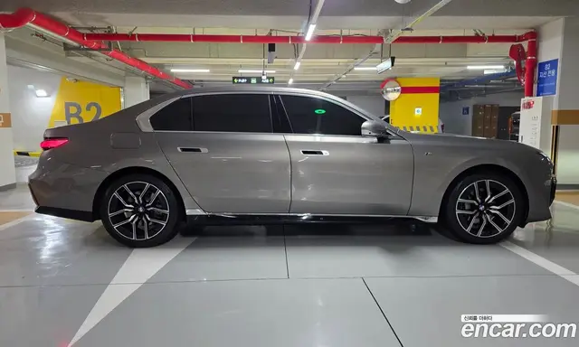 BMW 7 серия 2025 3.0 автомат (гидро), миниатюра 4