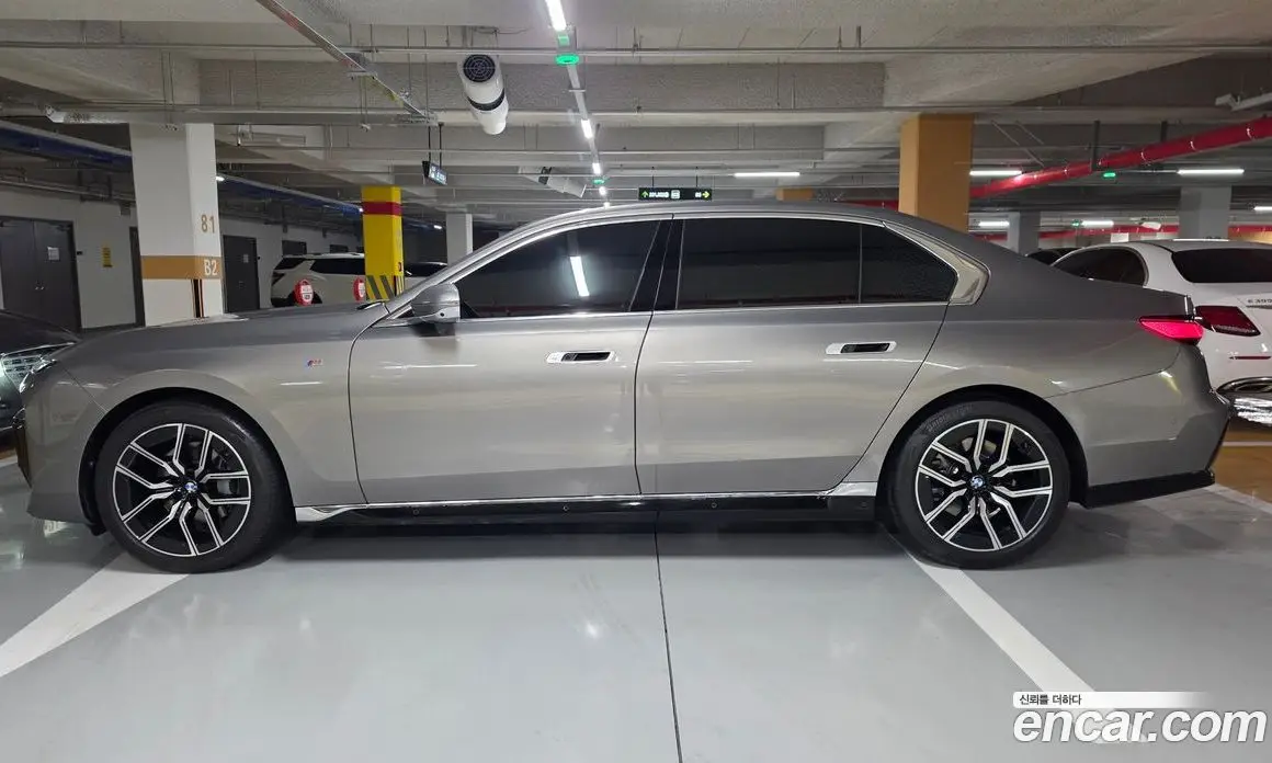BMW 7 серия 2025 3.0 автомат (гидро), фото 5