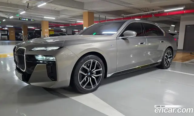 BMW 7 серия 2025 3.0 автомат (гидро), миниатюра 6