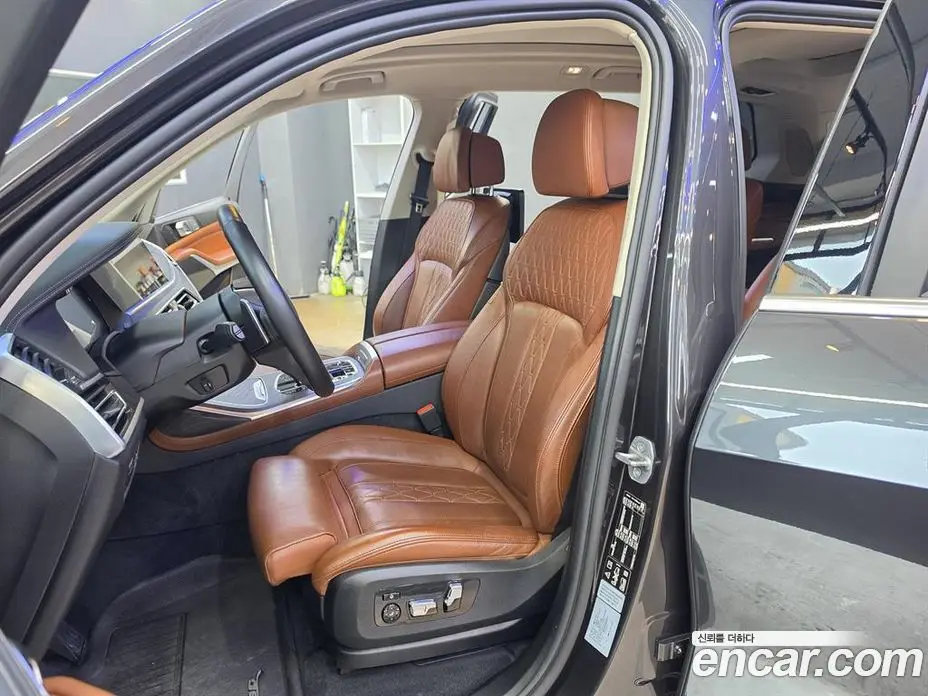 BMW X7 2022 3.0 автомат (гидро), фото 16