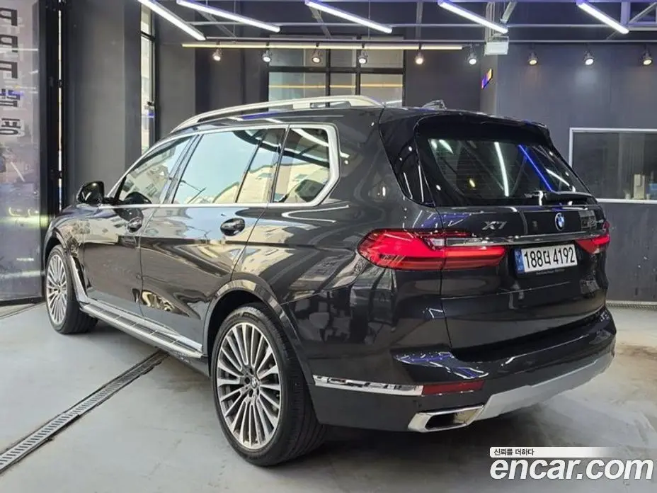 BMW X7 2022 3.0 автомат (гидро), фото 6