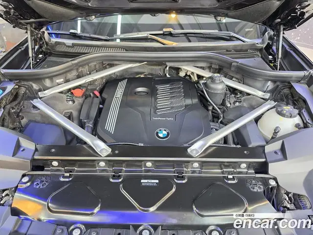 BMW X7 2022 3.0 автомат (гидро), миниатюра 8