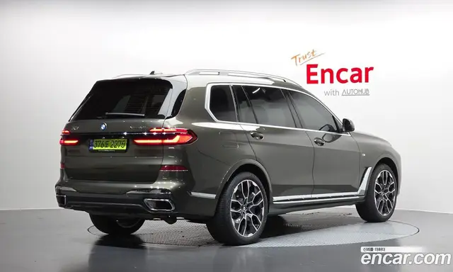 BMW X7 2024 3.0 автомат (гидро), миниатюра 2