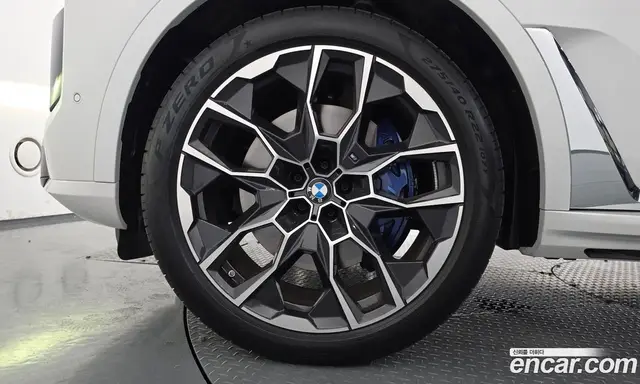 BMW X7 2025 3.0 автомат (гидро), миниатюра 5