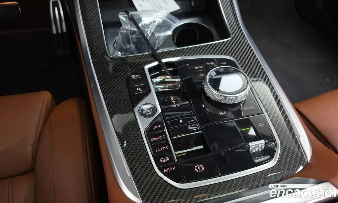 BMW X7 2025 3.0 автомат (гидро), фото 9