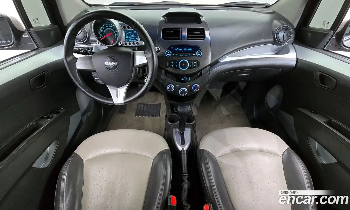 Chevrolet Spark 2011 1.0 автомат (гидро), фото 7