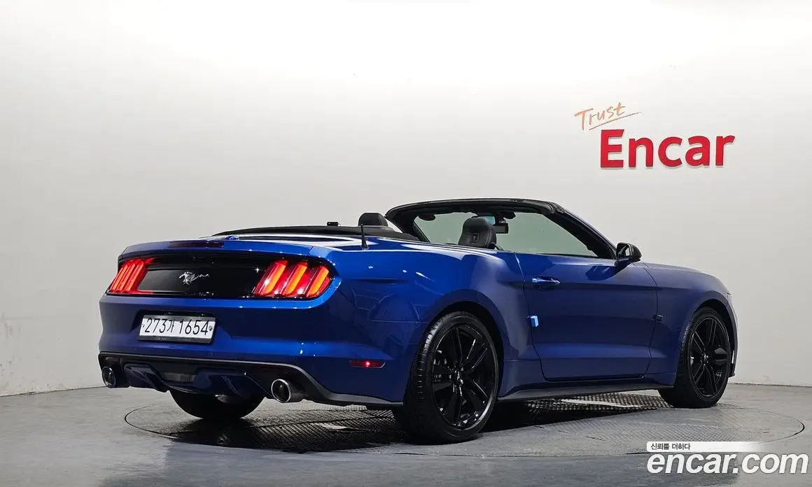 Ford Mustang 2017 2.3 автомат (гидро), фото 2 Ford Mustang 2017 2.3 автомат (гидро), фото 2