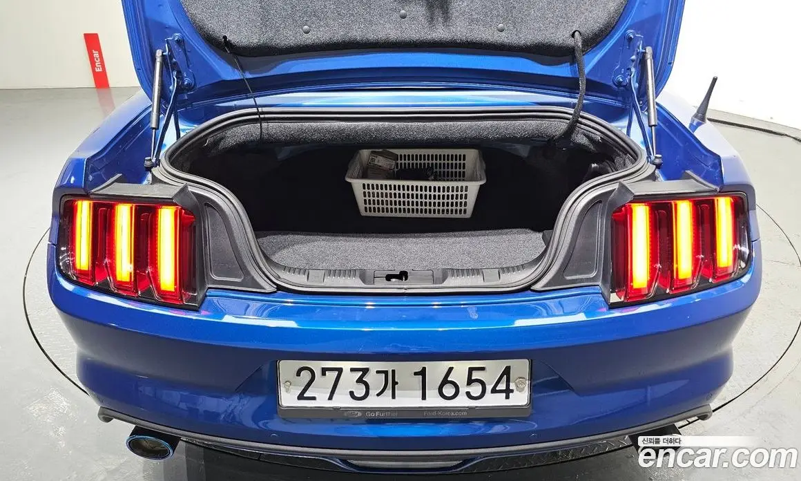 Ford Mustang 2017 2.3 автомат (гидро), фото 20 Ford Mustang 2017 2.3 автомат (гидро), фото 20