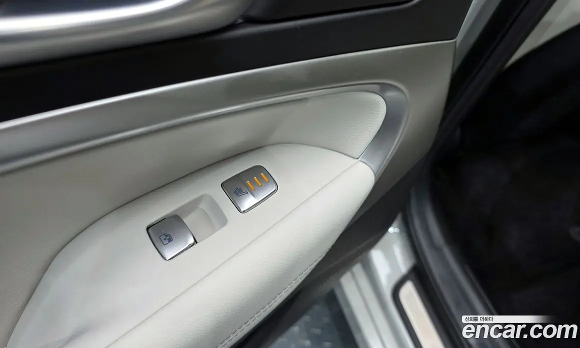 Genesis G70 2024 2.5 автомат (гидро), фото 17 Genesis G70 2024 2.5 автомат (гидро), фото 17