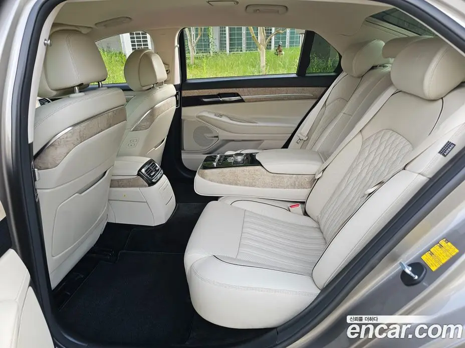 Genesis G90 2021 3.8 автомат (гидро), фото 3 Genesis G90 2021 3.8 автомат (гидро), фото 3