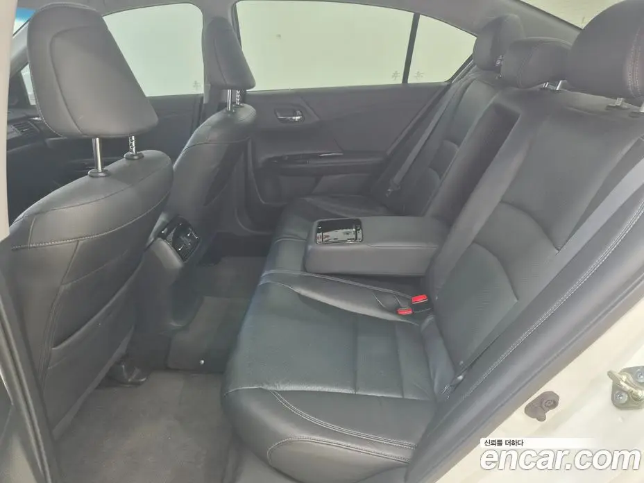 Honda Accord 2017 2.4 автомат (гидро), фото 16 Honda Accord 2017 2.4 автомат (гидро), фото 16
