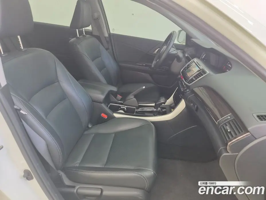 Honda Accord 2017 2.4 автомат (гидро), фото 18 Honda Accord 2017 2.4 автомат (гидро), фото 18