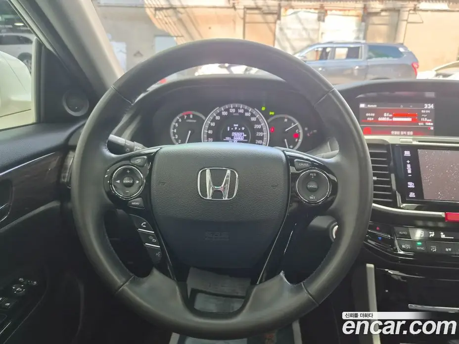 Honda Accord 2017 2.4 автомат (гидро), фото 8 Honda Accord 2017 2.4 автомат (гидро), фото 8
