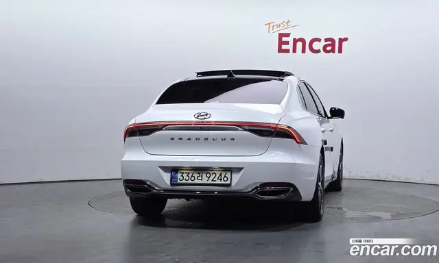 Hyundai Grandeur 2022 2.5 автомат (гидро), миниатюра 4 Hyundai Grandeur 2022 2.5 автомат (гидро), миниатюра 4