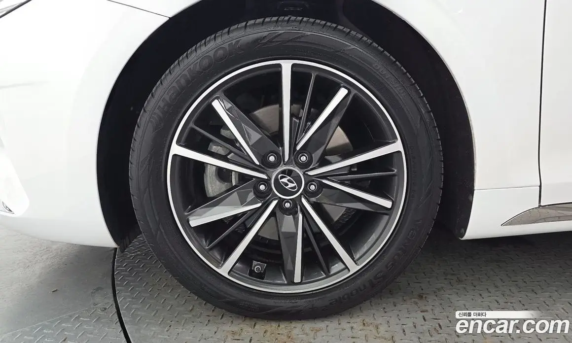Hyundai Grandeur 2022 2.5 автомат (гидро), фото 5 Hyundai Grandeur 2022 2.5 автомат (гидро), фото 5