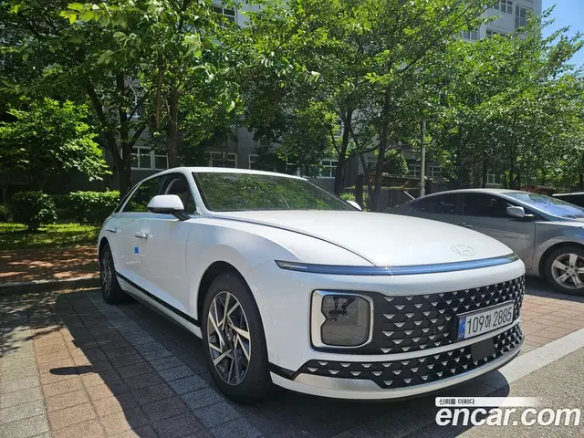 Hyundai Grandeur, 2026, 3 000 км