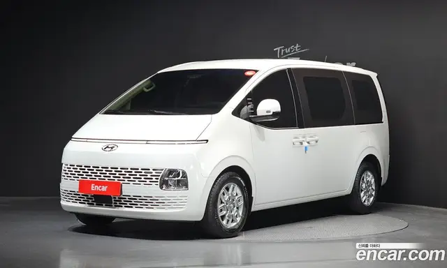 Hyundai Staria, 2023, 7 532 км