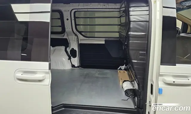 Hyundai Staria 2023 2.2 автомат (гидро), миниатюра 11 Hyundai Staria 2023 2.2 автомат (гидро), миниатюра 11