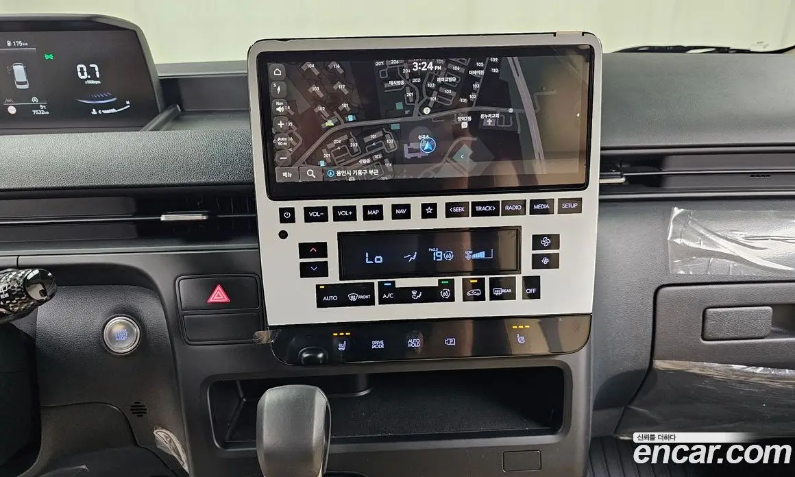 Hyundai Staria 2023 2.2 автомат (гидро), фото 12 Hyundai Staria 2023 2.2 автомат (гидро), фото 12