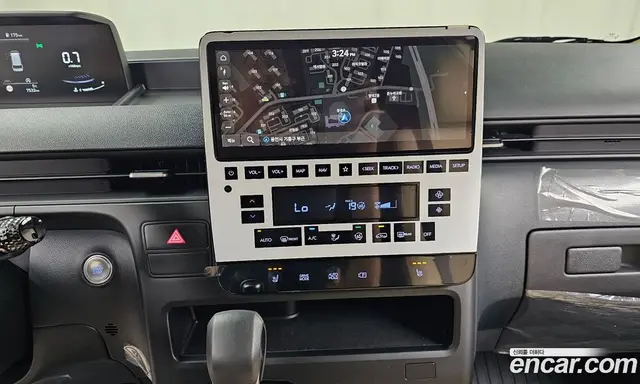 Hyundai Staria 2023 2.2 автомат (гидро), миниатюра 12