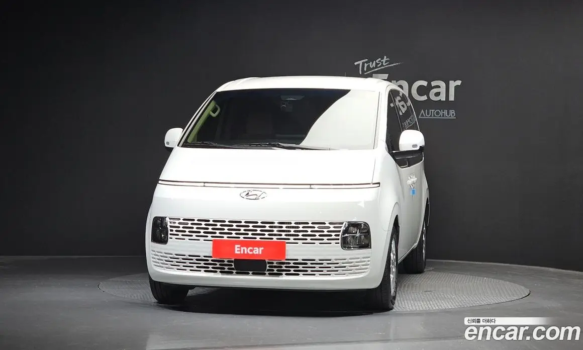 Hyundai Staria 2023 2.2 автомат (гидро), фото 3 Hyundai Staria 2023 2.2 автомат (гидро), фото 3