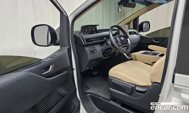 Hyundai Staria 2023 2.2 автомат (гидро), миниатюра 10 Hyundai Staria 2023 2.2 автомат (гидро), миниатюра 10