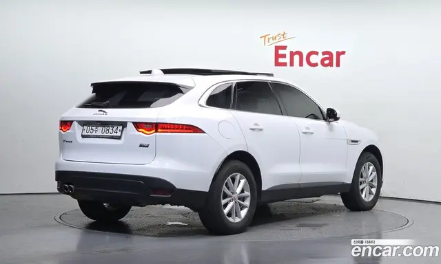 Jaguar F-Pace 2016 2.0 автомат (гидро), миниатюра 2 Jaguar F-Pace 2016 2.0 автомат (гидро), миниатюра 2